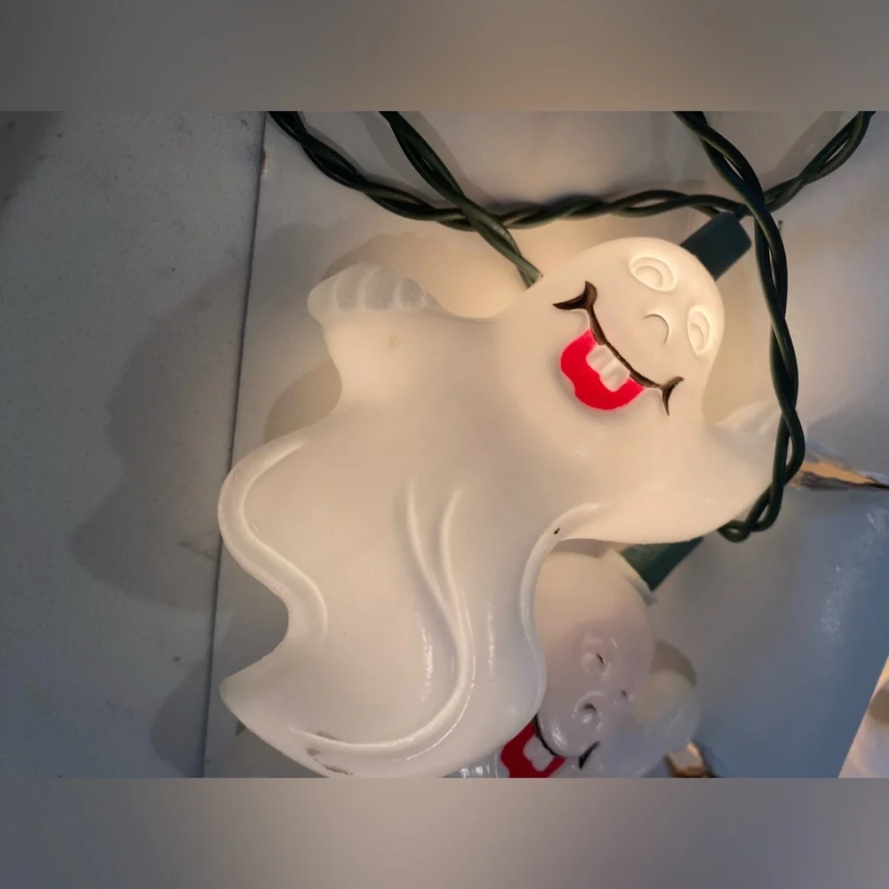 Vintage Smiling Ghost Light Set Halloween Light Set Vintage 1990's Halloween